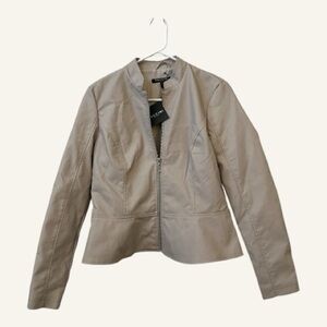 NWT Baccini Vegan Leather Moto Jacket Taupe Zip Front Women’s Medium
